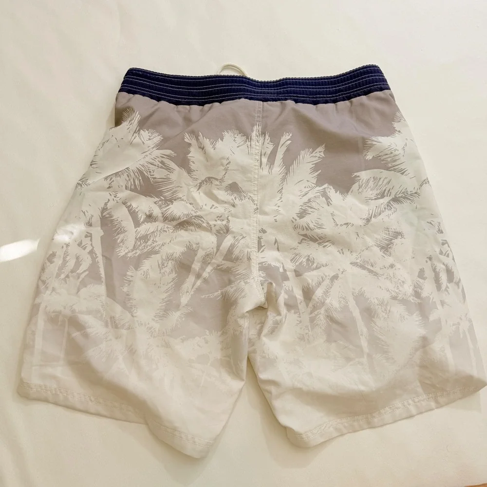 GIII Sports Florida Gators Swim Trunks Men Medium Grey White Palm Board Shorts